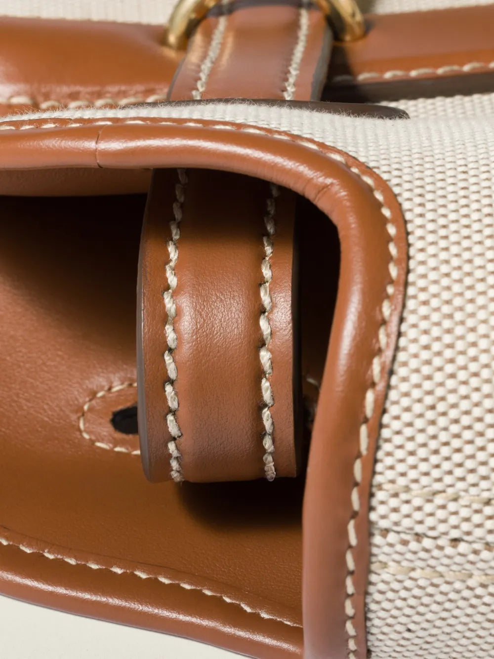 Miu Miu Bolsa Aventure em couro e canvas | Image 5
