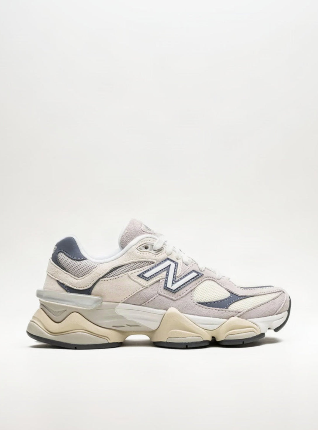 SNEAKERS — NUMERIS Canvas selecionado pela KOA