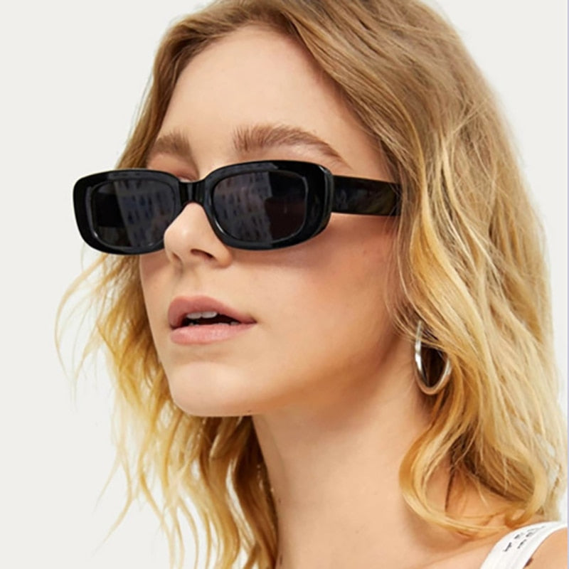 Óculos de Sol Feminino Retrô Retangular | Loja Koa