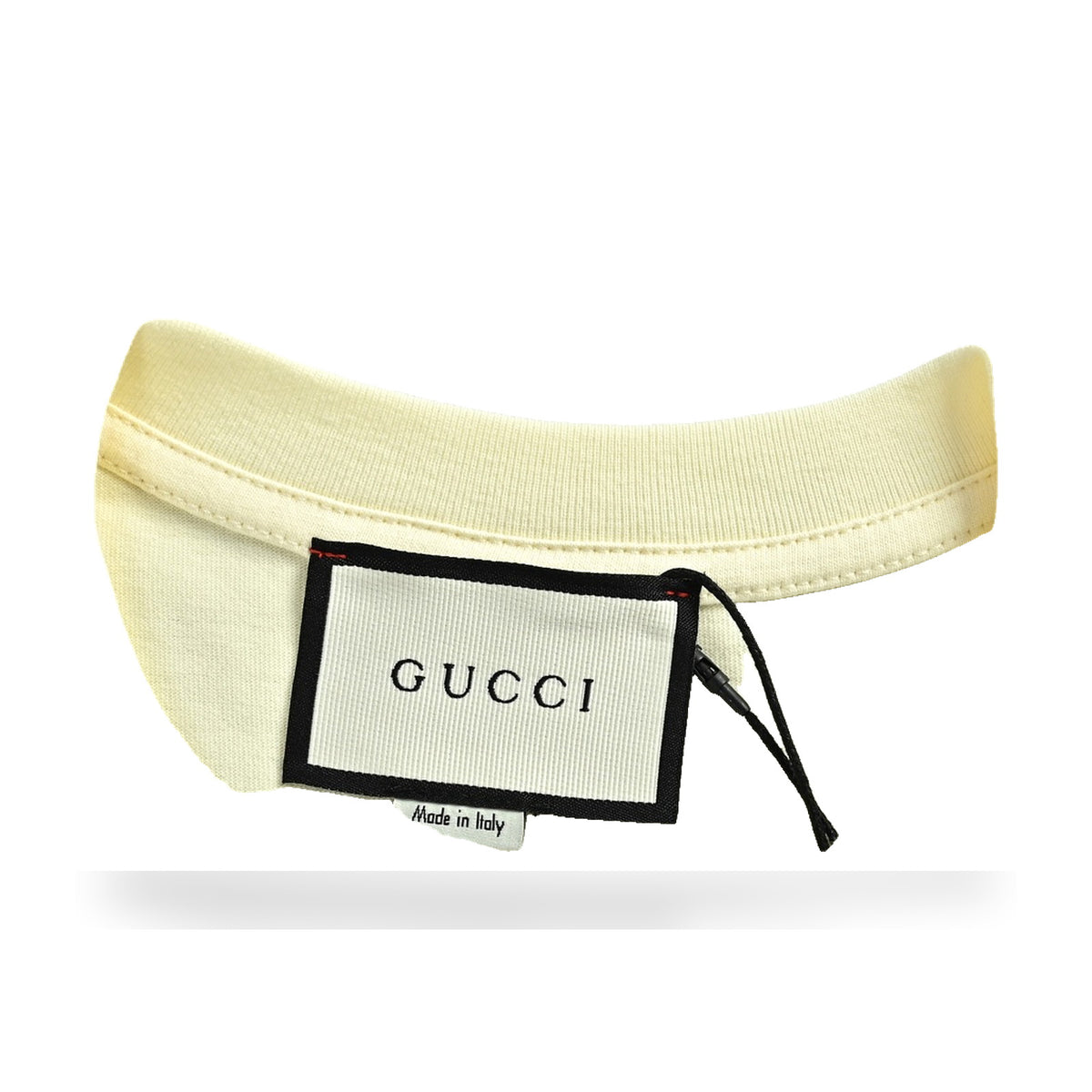 Gucci Cartoon Print Creme - detalhe da gola