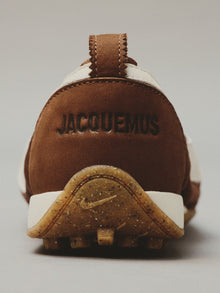 Tênis Nike Moon Shoe SP Jacquemus Medium Brown Marrom - imagem 6