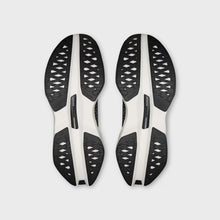 On Running Cloudboom Max - All Black