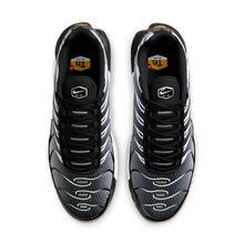 Nike Air Max Plus TN Black Metallic - ângulo