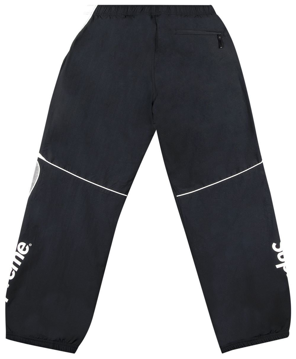 Calça Supreme x Umbro Track Pant Black White - costas 1:1 fundo branco