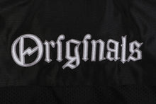 Jaqueta Adidas Originals 03 Gothic Black Silver - detalhe de manga