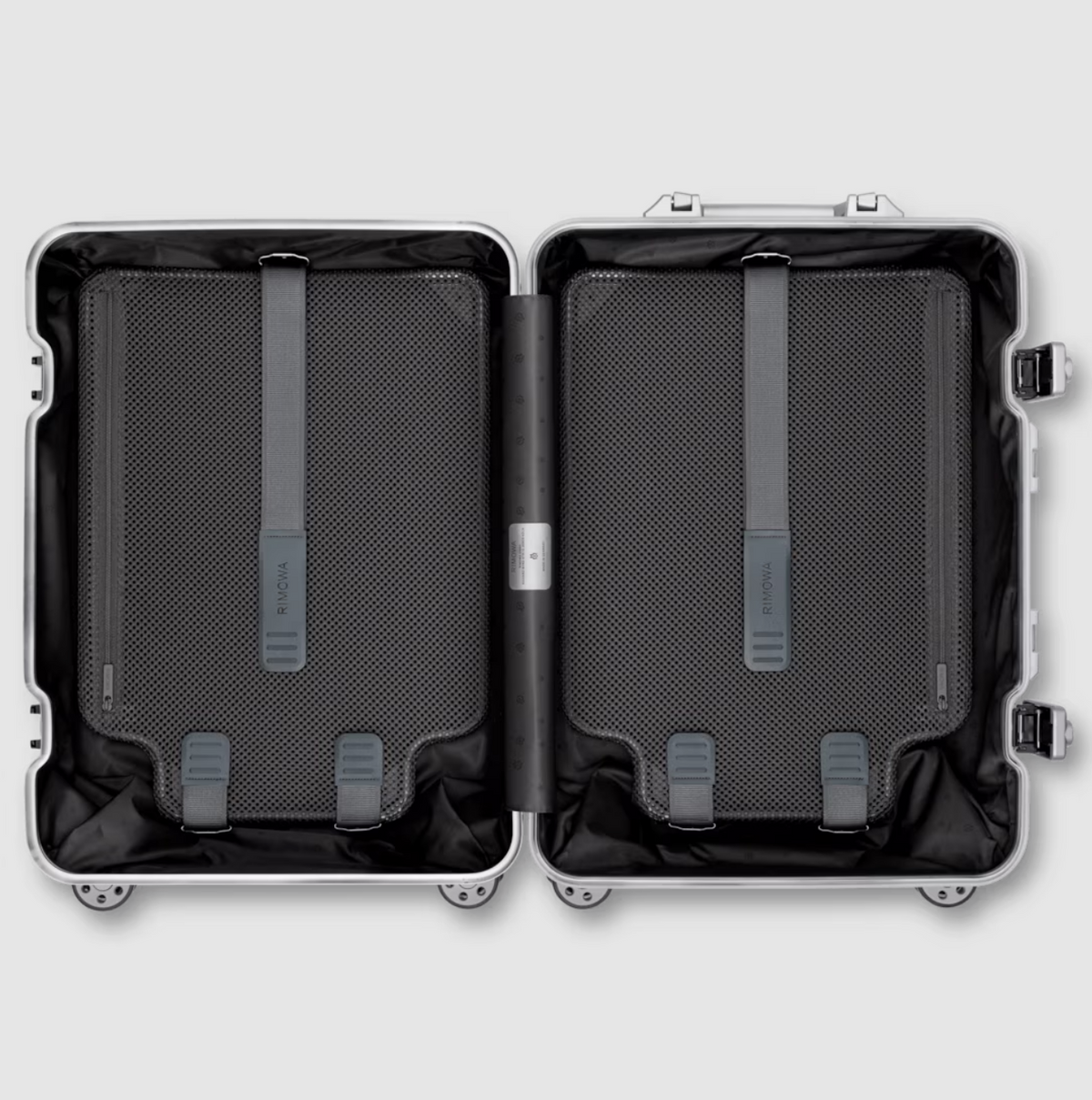 RIMOWA Cabin — Silver