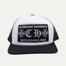 Chrome Hearts CH Hollywood Trucker Black White - frente em fundo branco