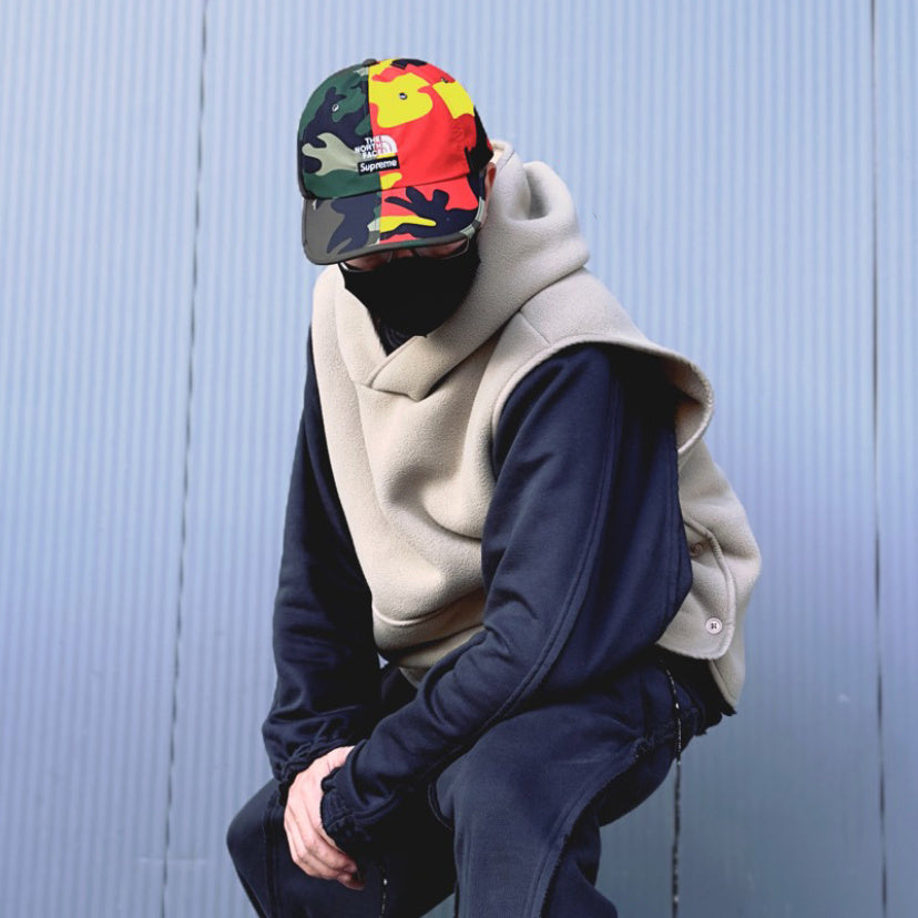Boné Supreme x The North Face
