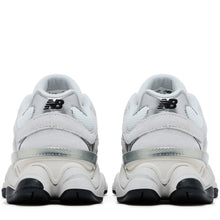 Tênis – New Balance 9060 'White Black Metallic Silver'