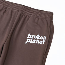 Calça Moletom Broken Planet Logo Writing Marrom