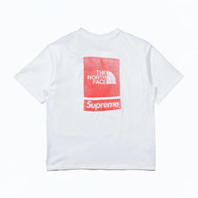 Camiseta The North Face Supreme