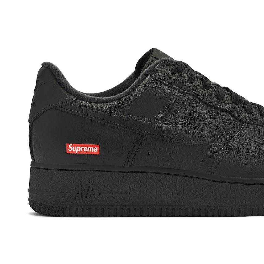 Nike Air Force 1 Low x Supreme — Black