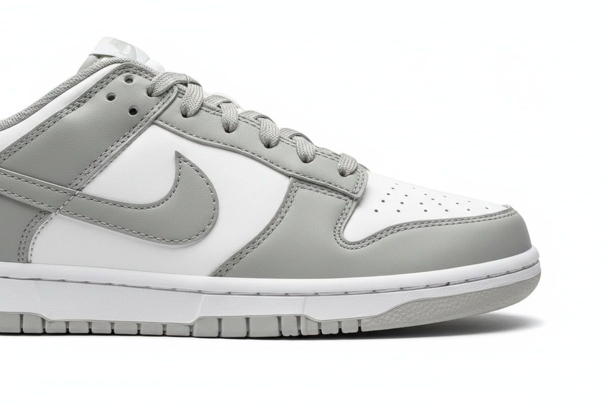 Dunk Grey Fog - Lateral Swoosh
