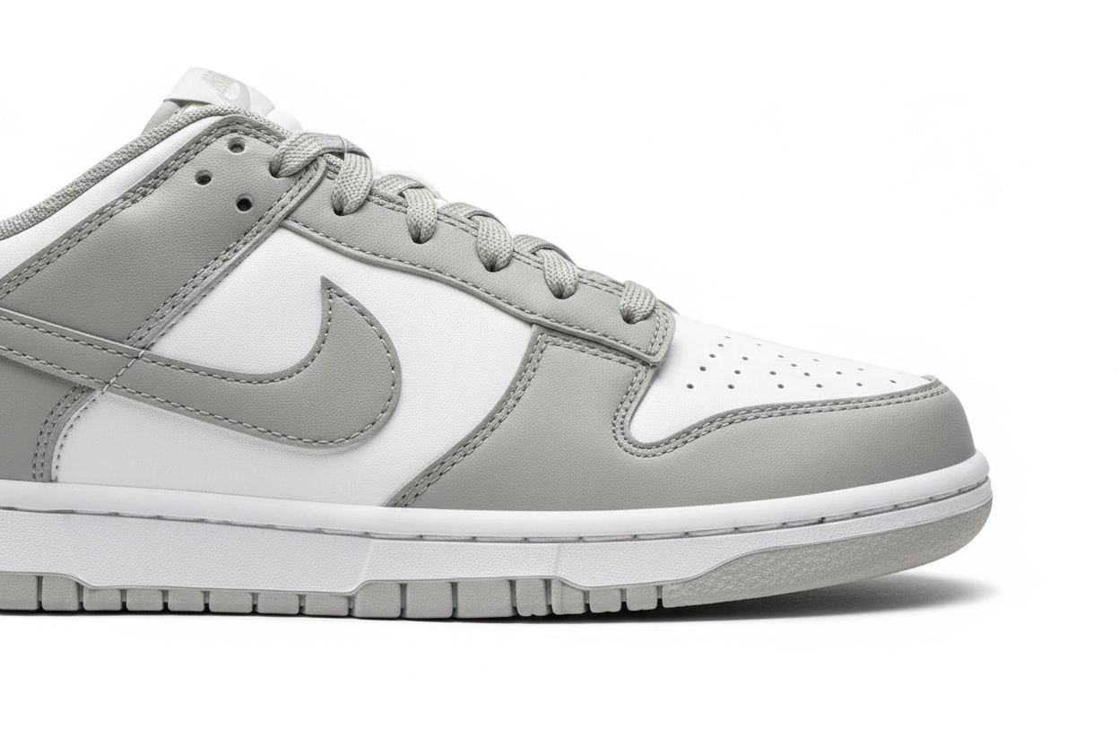 Dunk Grey Fog - Lateral Swoosh