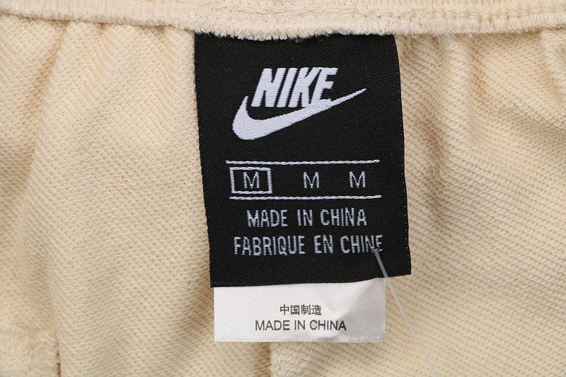 Shorts Nike Bordado — Bege/Verde