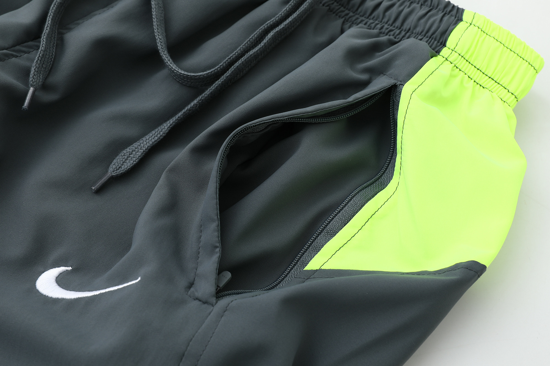 Calça Palace x Nike Total 90 Track Grey - imagem 10