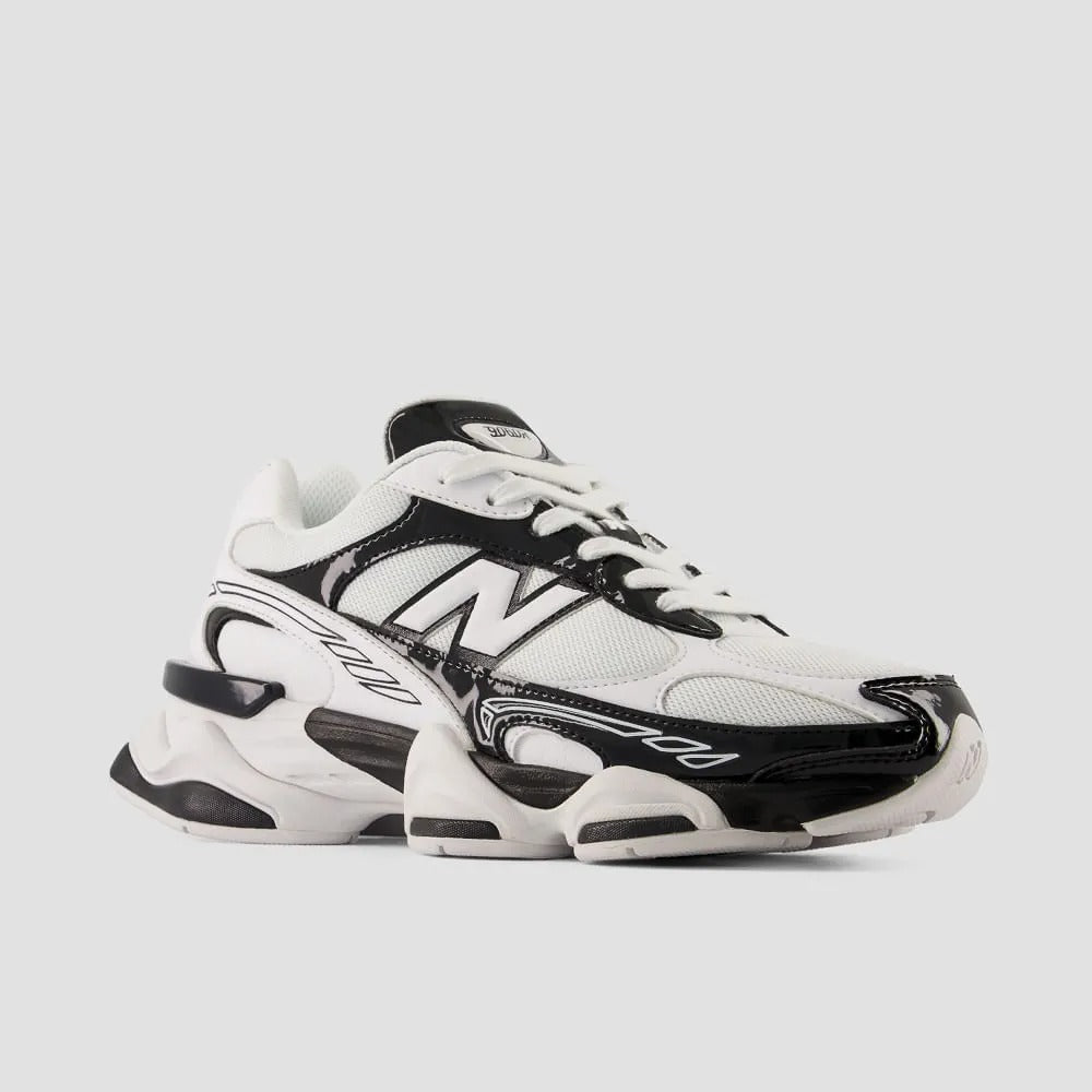 New Balance 9060R White Black – lateral esquerda ângulo