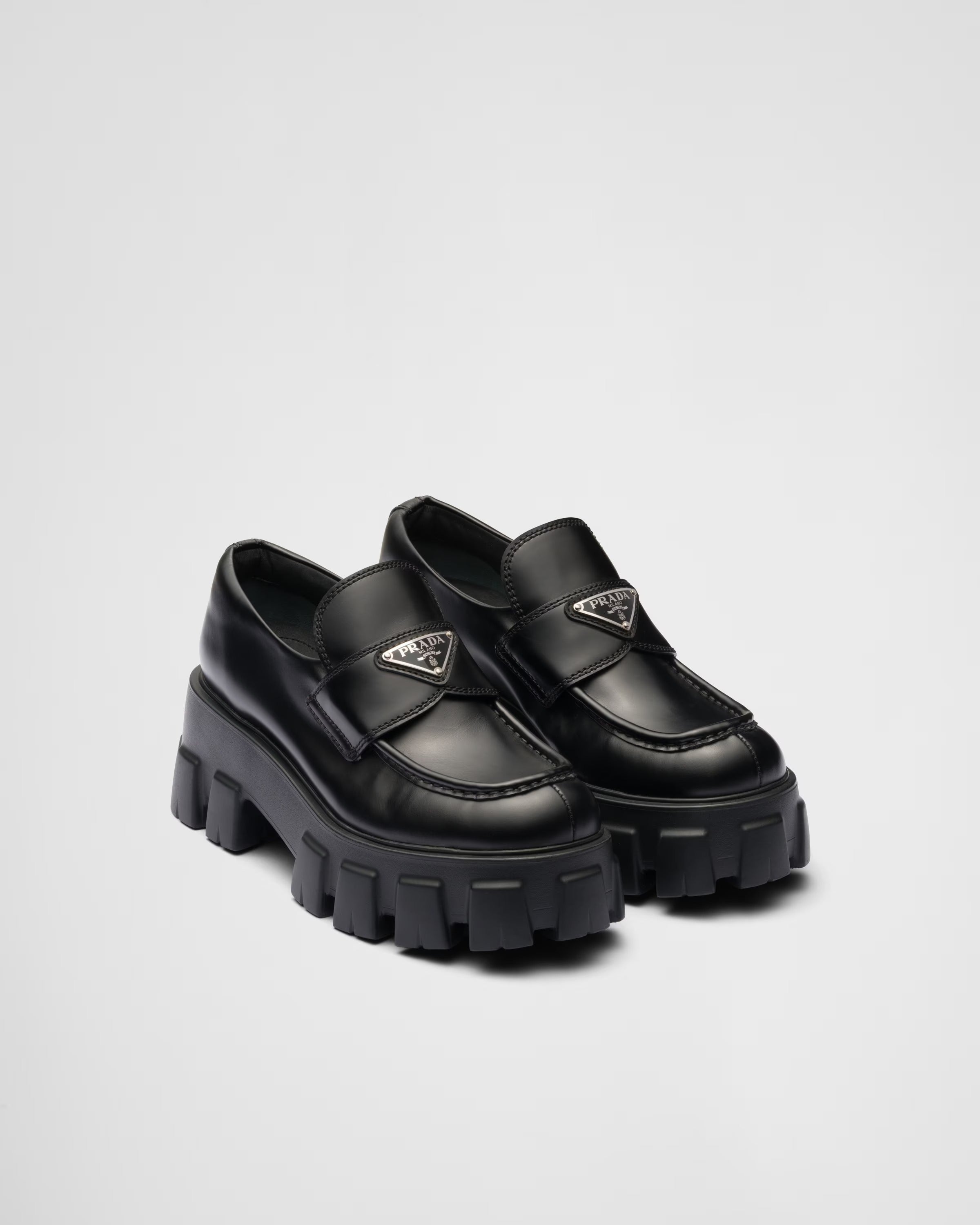 Prada Monolith Loafer Preto