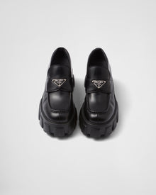 Prada Monolith Loafer Preto