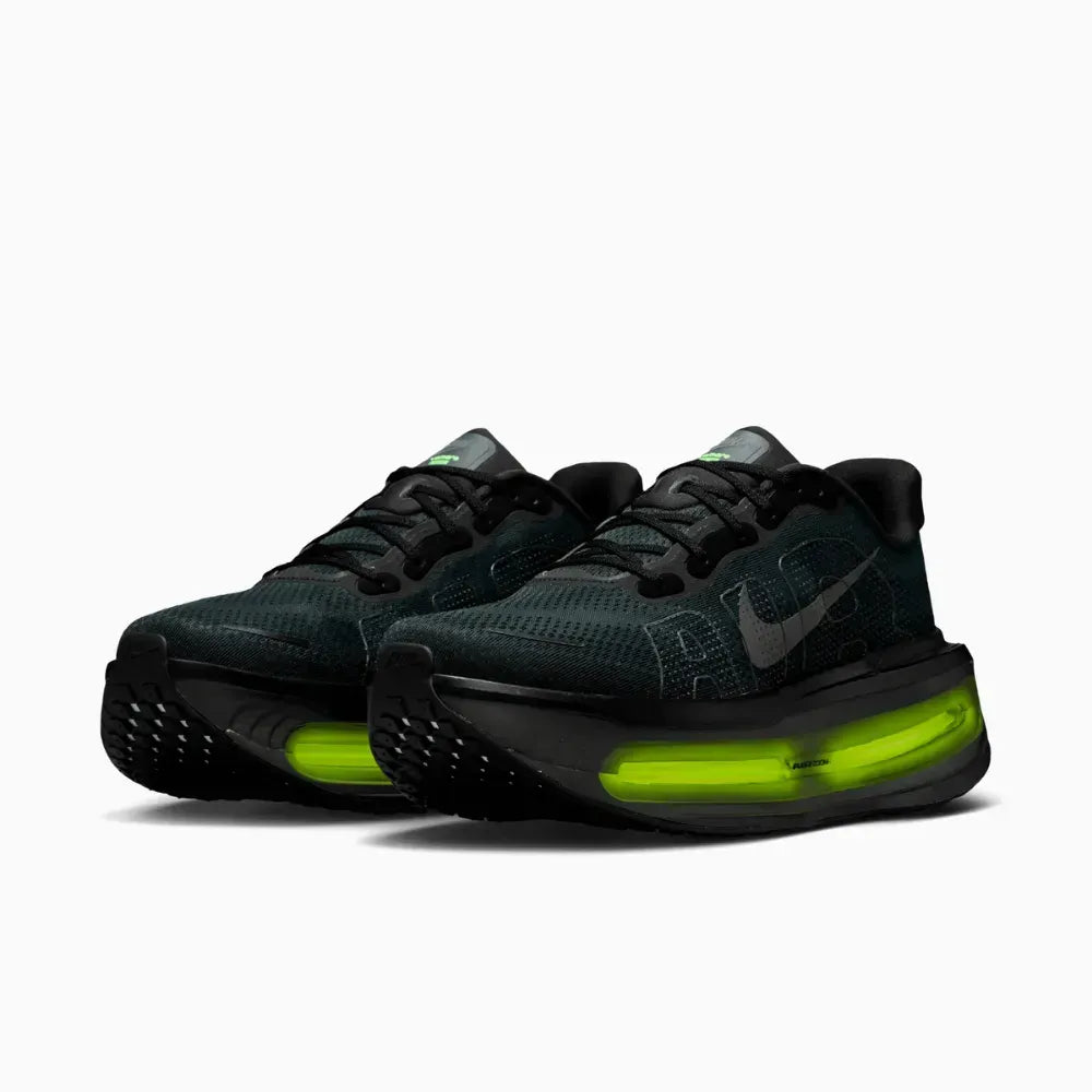 Nike Vomero Premium Black Volt – topo par