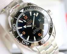 Omega Seamaster Planet Ocean Deep Black - Mostrador frontal