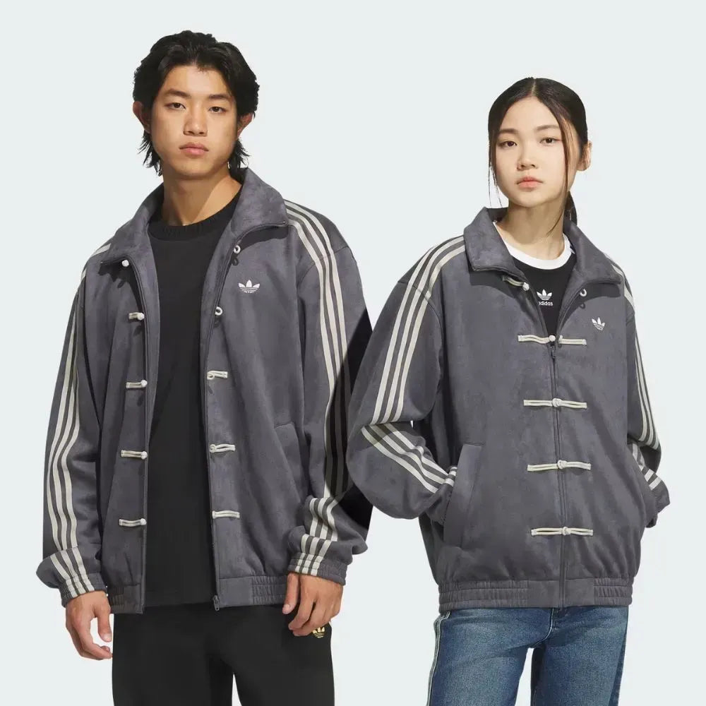 Adidas CTT Chinese Track Top 3.1 - Casal vestindo a jaqueta