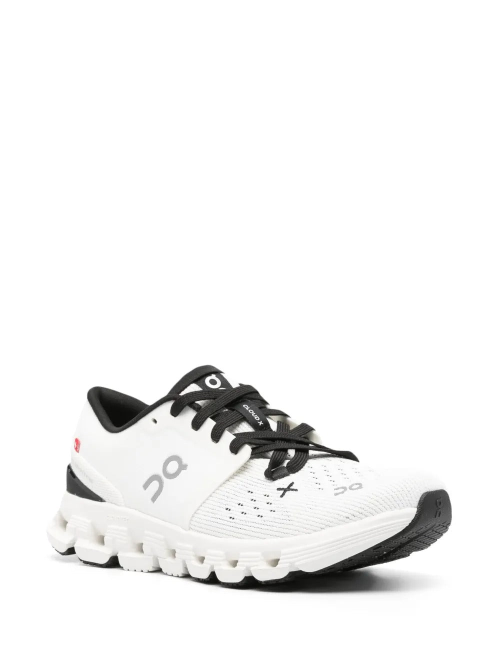 On Cloud X White Black – traseira