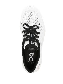 On Cloud X White Black – lateral esquerda