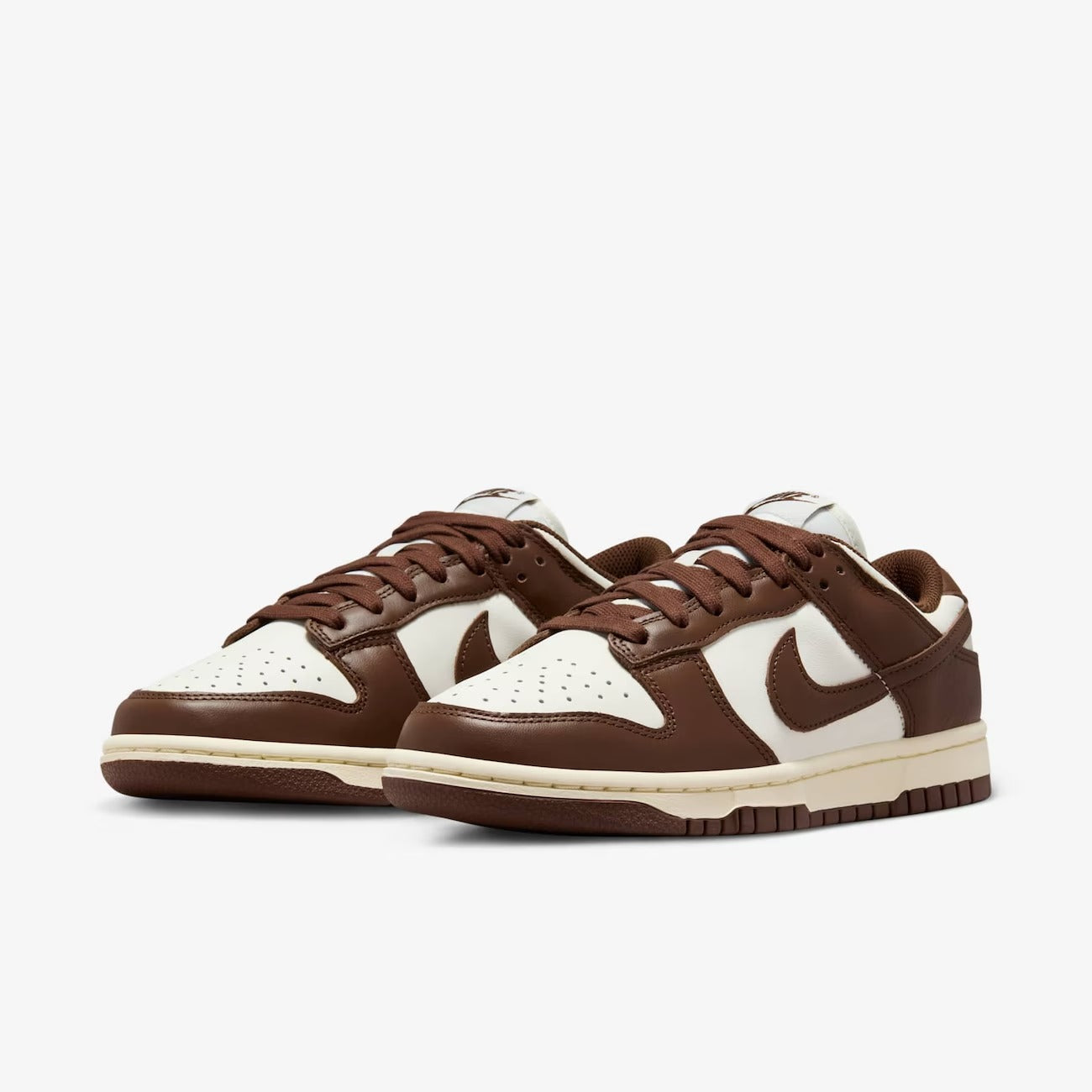 Nike Dunk Low Cacao Wow - Detalhe bico lateral