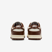 Nike Dunk Low Cacao Wow - Detalhe solado traseiro