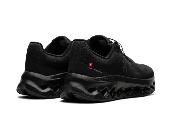 On Cloudmonster Hyper All Black – traseira par