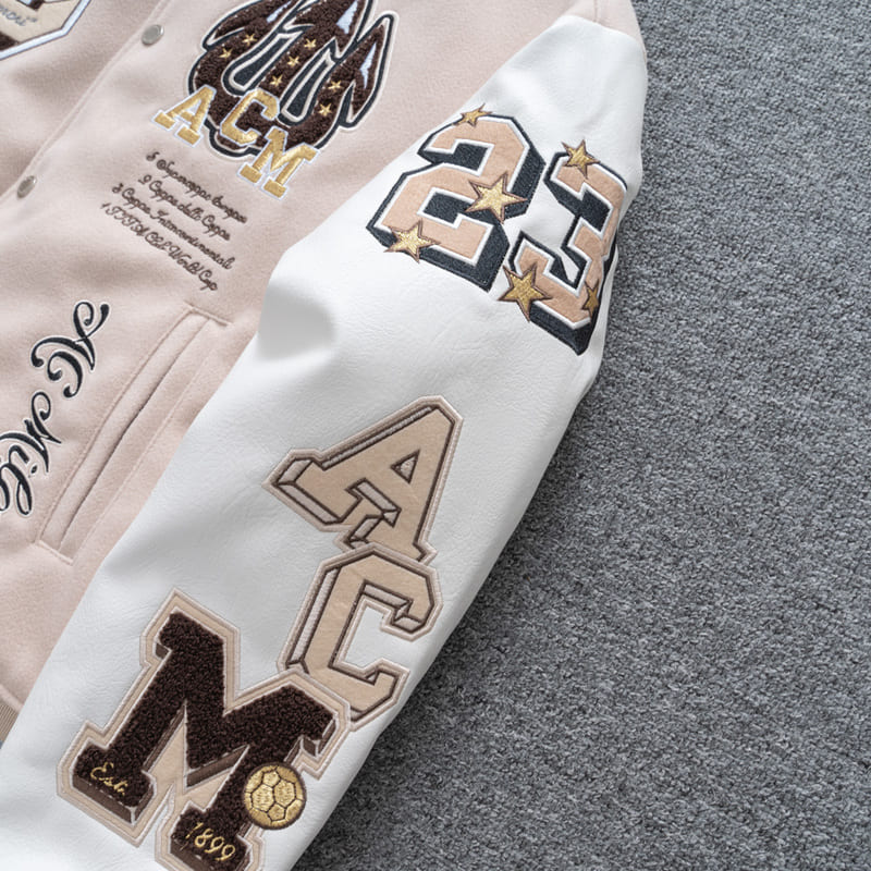 Jaqueta Varsity Off-White x AC Milan - manga e aplicações