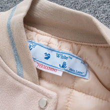 Jaqueta Varsity Off-White x AC Milan - gola e etiqueta