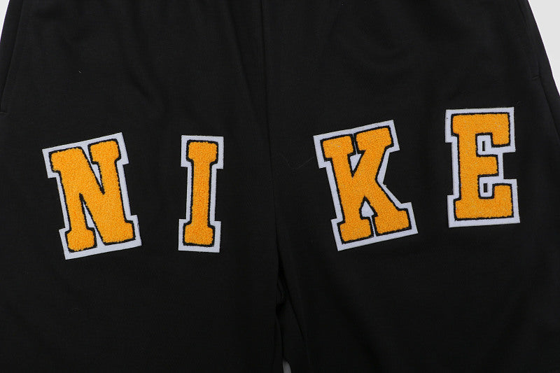 Shorts Nike Bordado Preta/Laranja