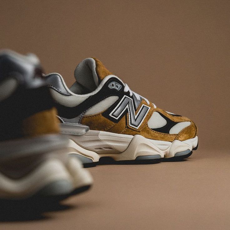 NEW BALANCE 9060