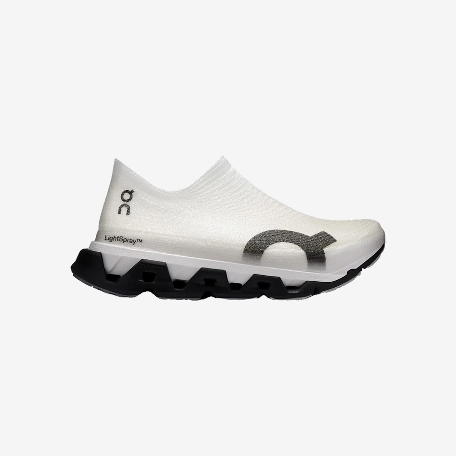 On Running LightSpray™ Cloudmonster 3 Hyper — Black / Apollo — imagem de card KOA