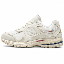 Tênis New Balance 2002R Protection Pack Sea Salt - lateral 1:1 fundo branco