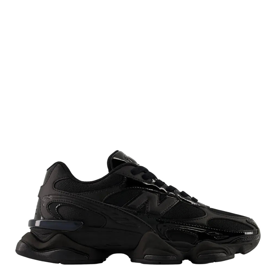 New Balance 9060R All Black – lateral direita ângulo