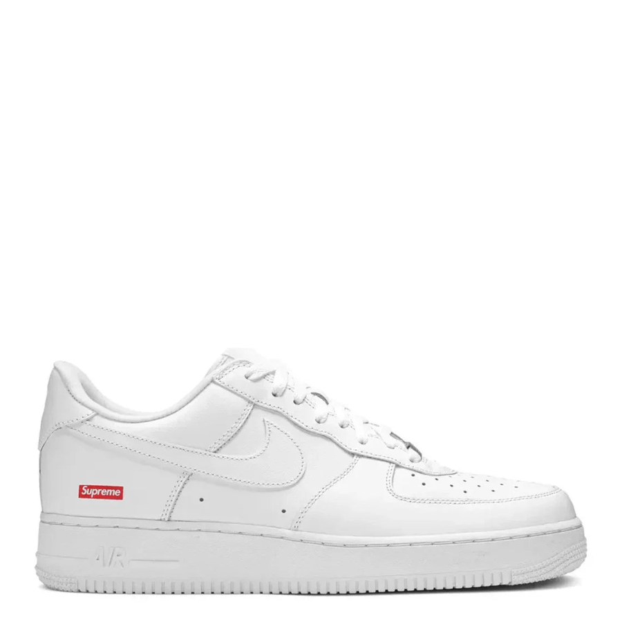 Tênis Nike Air Force 1 Low x Supreme White Branco vista lateral