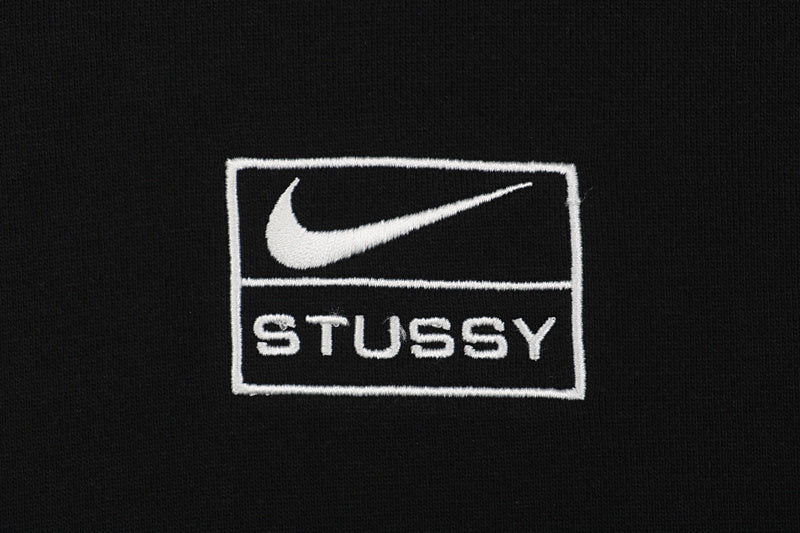 Hoodie Nike × Stussy 24FW — Preto