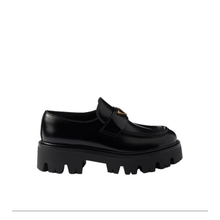 Prada Monolith Loafer Preto