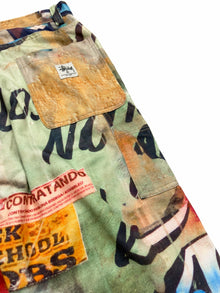 Calça Stüssy x Coursemys Patchwork Multicolor - detalhe traseiro