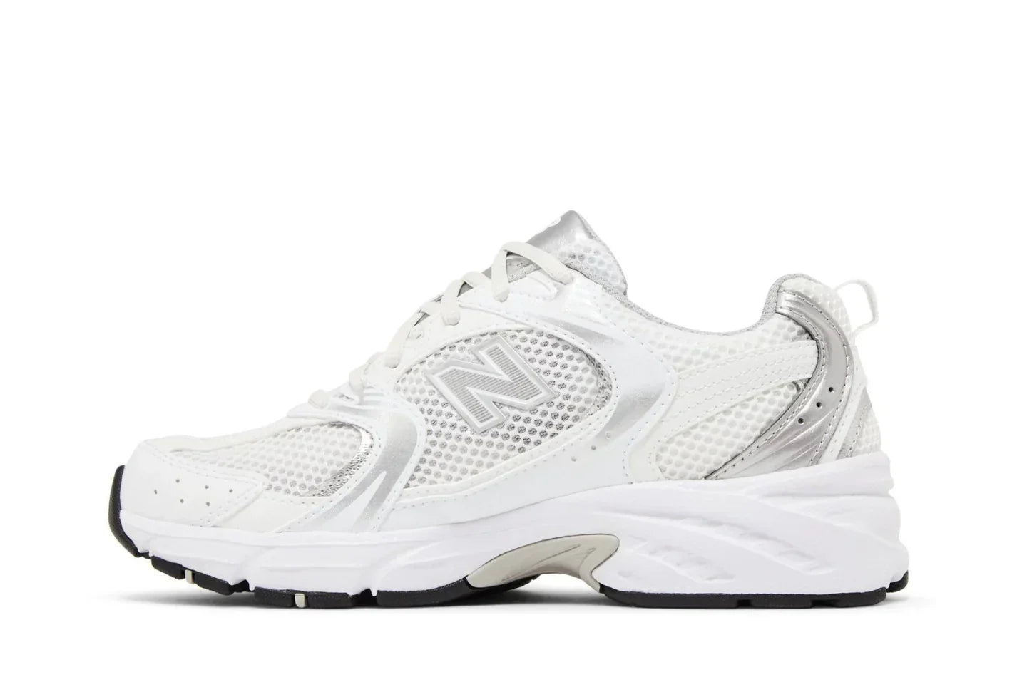 Tênis New Balance 530 Silver White Branco detalhe do solado