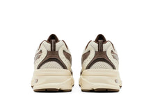 Tênis New Balance 530 Turtledove Mushroom Mesh Bege vista superior