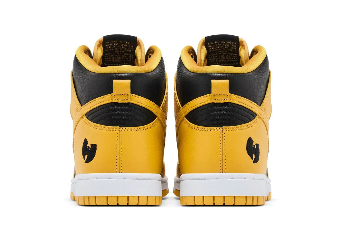 Tênis Nike Dunk High x Wu Tang Clan Black and Pollen Amarelo detalhe do solado