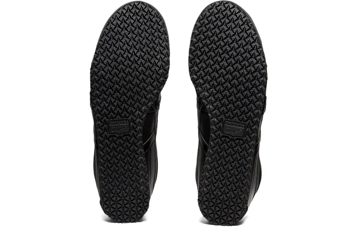 Tênis Onitsuka Tiger Mexico 66 Triple Black Preto vista traseira