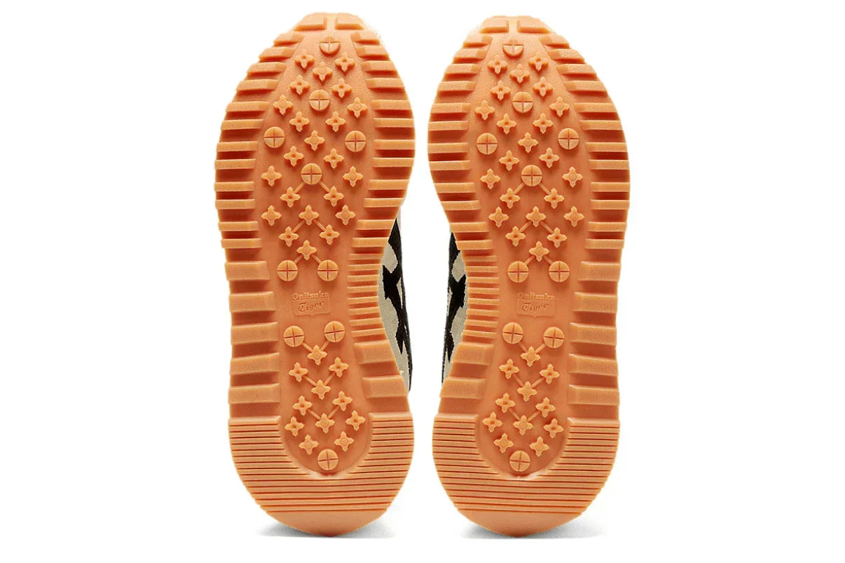 Tênis Onitsuka Tiger Moage CO Cream Black Bege detalhe lateral